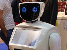 Le robot Promobot s’échappe et crée des embouteillages