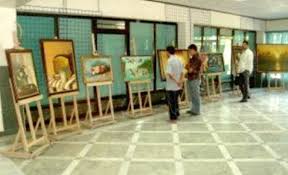 L’exposition collective « Les 80 » inaugurée à Alger