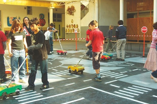 Portes ouvertes sur le groupement de gendarmerie d’Alger: Le permis pour “piétons” séduit les visiteurs