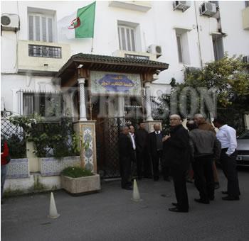 Pour se consacrer à la préparation des législatives: Le FLN reporte l&rsquo;opération de restructuration