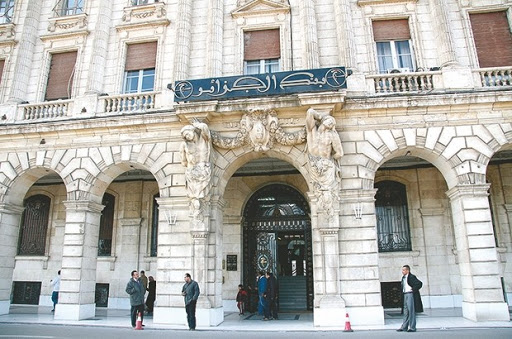 Promotion locale des investissements, dévaluation du dinar, bancarisation, emprunt obligataire, bureaux de change Face à la crise: les remèdes inopérants du gouvernement