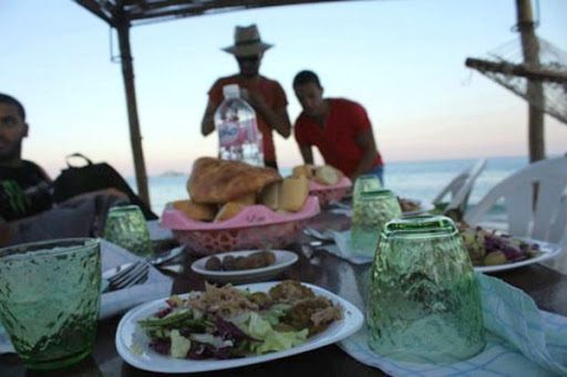 Ramadhan: l’iftar en bord de mer…nouvelle attraction des Algérois