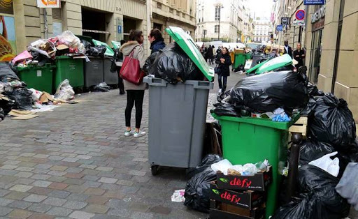 Signature par 5 médaillés olympiques de l’émission de timbres-poste consacrant les jeux de Rio 2016