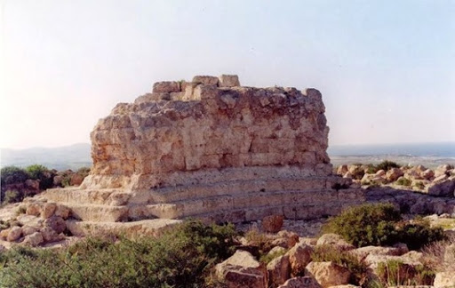Trois monuments classés au patrimoine culturel national (JO)