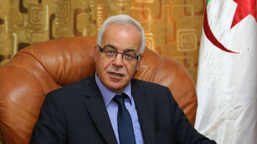 VIDEO. Hamid Grine empêché de se recueillir sur la tombe de Tahar Djaout en Kabylie