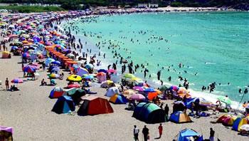 Bilan sécuritaire satisfaisant de la saison estivale 2015 La sécurité des stades sera confiée à des « stadiers »