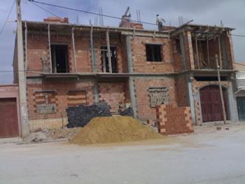 Constructions inachevées: Plus qu’un mois pour se mettre en règle