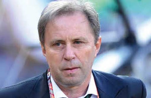 Contrairement à Halilhodzic et à  Gourcuff,  Rajevac …….