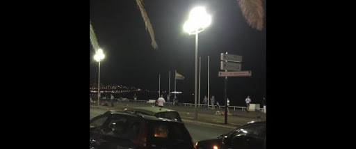 EN DIRECT. Un camion fonce dans la foule à Nice, les autorités évoquent un attentat