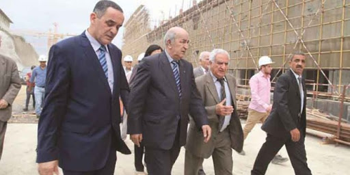 En visite au chantier de la grande mosquée d’El Mohammedia Tebboun annonce :  « La pose de la première voûte dès août prochain »