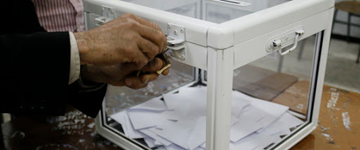 Et pourquoi pas une instance indépendante d’organisation des élections ?