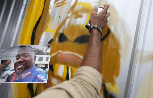 Etats-Unis: Lettre ouverte, tweets, collecte de fonds… Indignation après la mort d’un noir, tué par la police