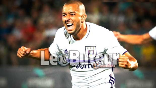 Hanni en taille patron à Anderlecht !