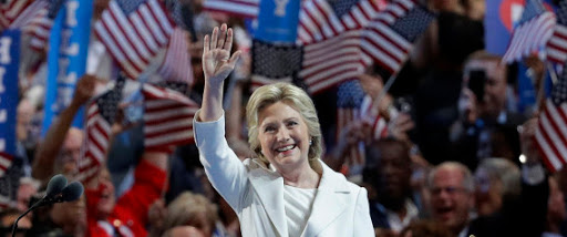 Hillary Clinton accepte l’investiture du parti démocrate avec un discours dédié à l’espoir et l’unité