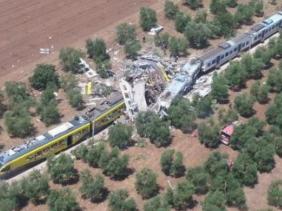 Italie: dix morts dans une collision de trains