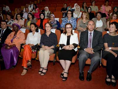 Journée de la femme africaine Son combat, son courage et son dévouement célébrés