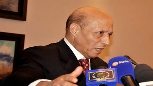 Larbi Ould Khélifa évacué en France, suite à un malaise