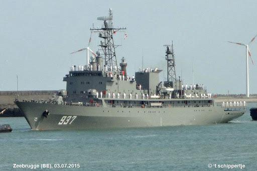 Le navire école « Soummam 937 » accoste à Bejaia