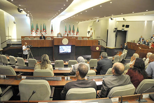 Les députés réclament plus de privilèges!