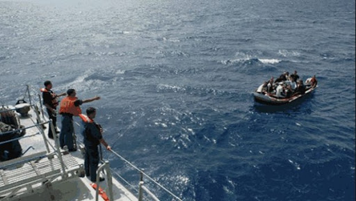 Oran: 70 émigrés clandestins secourus au large par les Forces navales