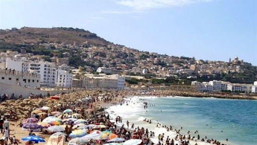 Plages d’Alger: accès gratuit et prix symbolique pour les équipements