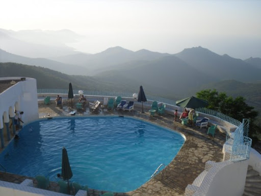 Saison estivale à annaba : la coquette se pare de ses atours