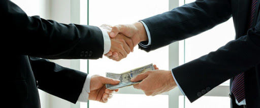 Soupçons de corruption de Saipem en Algérie: Eni et son ex-patron seront jugés