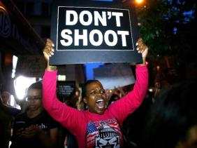 Troisième soirée de manifestations à New York contre la violence policière