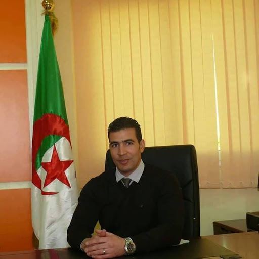 Un jeune homme se fait poignardé sur l&rsquo;autoroute est-ouest