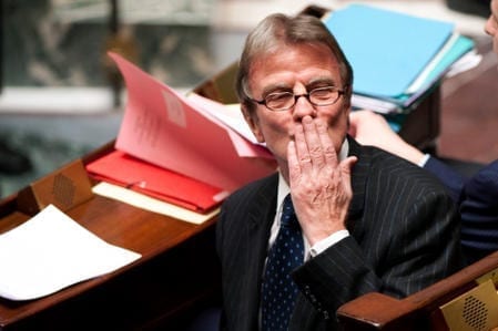 Le rapport Kouchner au Gabon: cher, inutile et redondant