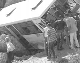 7 morts et 26 blessés dans un accident de bus à Boumerdès