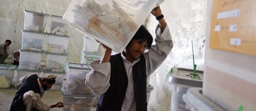 Afghanistan : Karzaï serait en tête