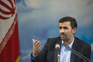 Ahmadinejad met en garde l&rsquo;occident