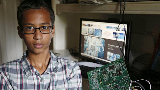 Ahmed, arrêté pour avoir apporté une horloge à l&rsquo;école, va quitter les Etats-Unis pour le Qatar