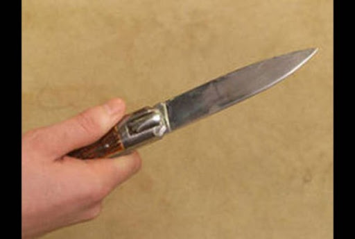 Aïn Sefra: Elle tentait d’égorger son mari en plein sommeil