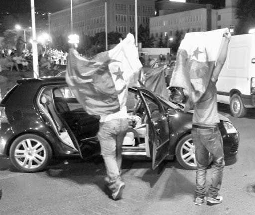 Algérie Egypte : Des Algériens se préparent pour aller au Caire