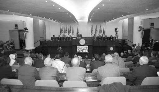 Algérie Politique : 11 projets de loi à l’APN cet automne
