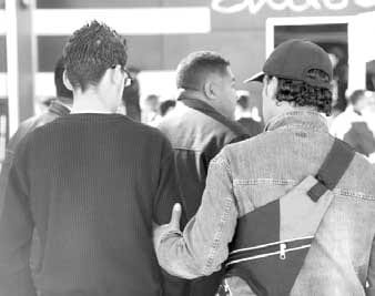 Algérie Société : Ces quelques Algériens frimeurs