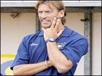 Algérie – Zambie : Hervé Renard répond à Saâdane