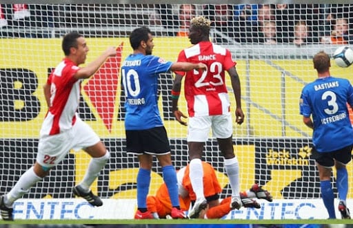 Amri titulaire surprise et passeur décisif