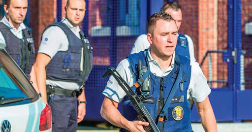 Après l’attaque de Charleroi: Chasse aux clandestins algériens en Belgique