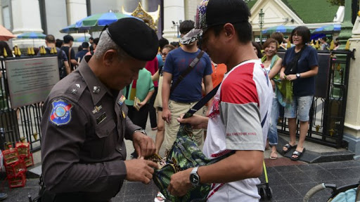 Attentats en Thaïlande : la police privilégie la piste du « sabotage local » et exclut un « acte de terrorisme »