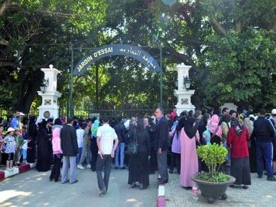 Aux premiers jours de l’ouverture au public du jardin d’Essais