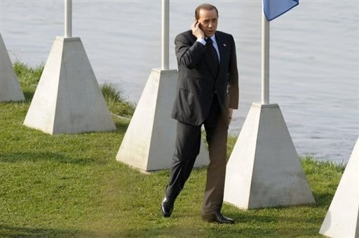 Berlusconi impoli au sommet de l’OTAN