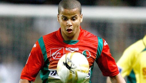 Boutabout : «J’ai des contacts avecla JSK, le MCA et l’USMAn»