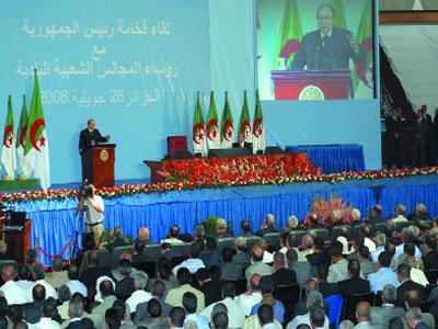 Bouteflika pour une réforme efficiente de l&rsquo;administration