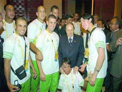 Bouteflika sollicité par des médaillés olympiques
