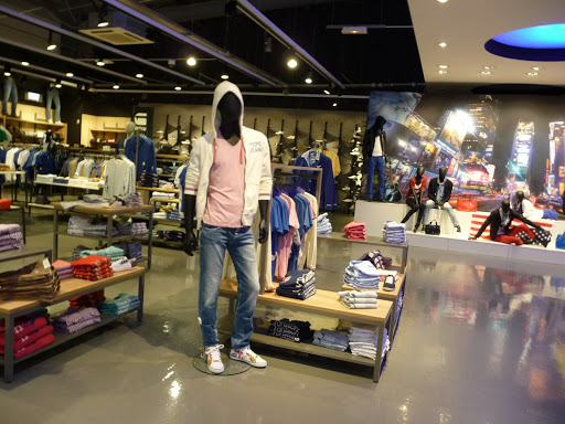 Boutiques franchisées en Algérie: Une arnaque cousue de fil blanc !