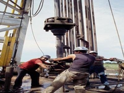 Cours du pétrole en hausse à Wall Street et mitigés en Asie