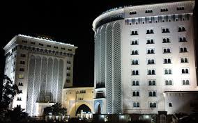 De 194 milliards en 2013 à 108 milliards en 2016, les réserves de change chuteront à 60 milliards de dollars en 2018